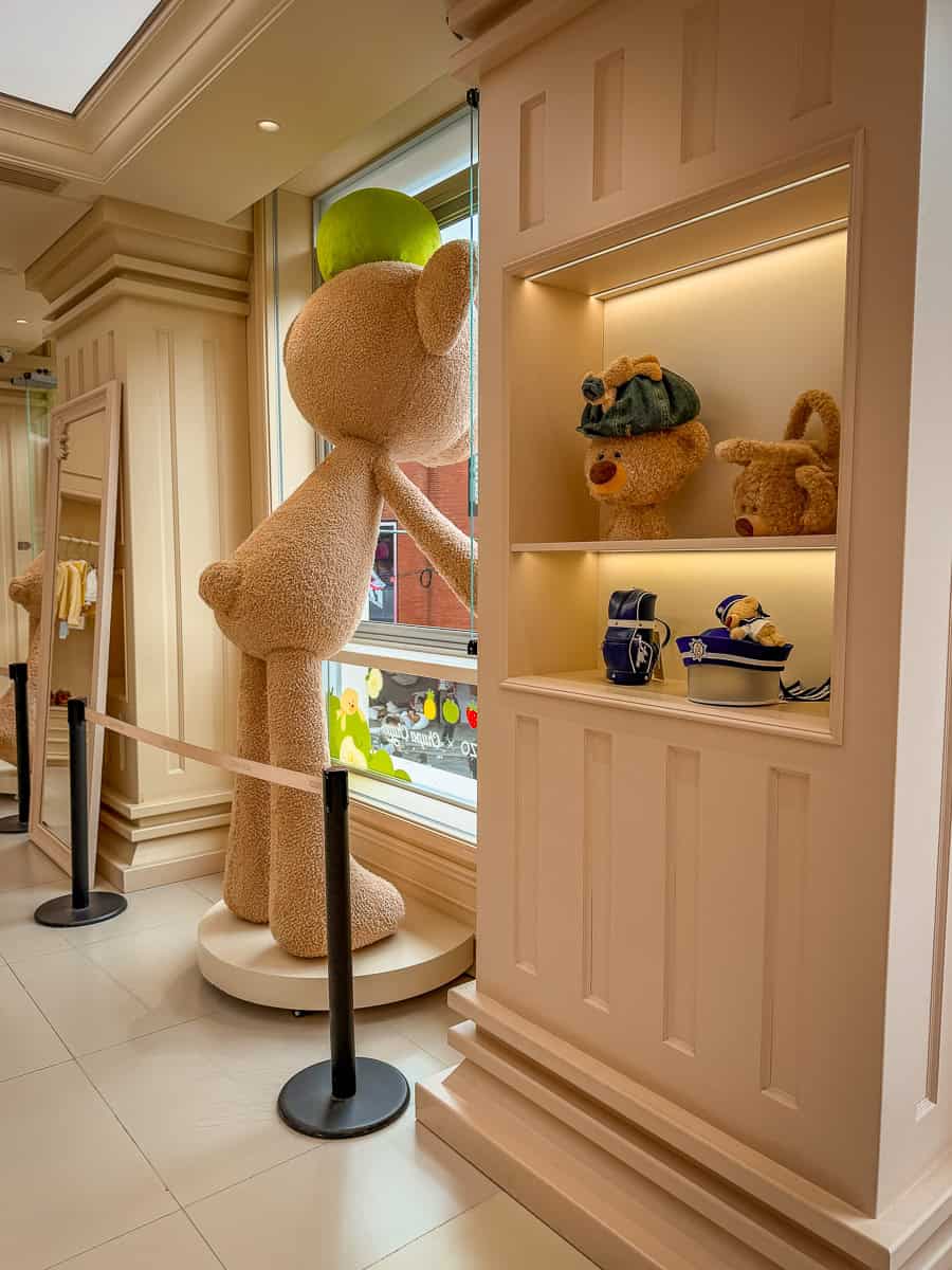 13DE Marzo Teddy Bear Café Shanghai