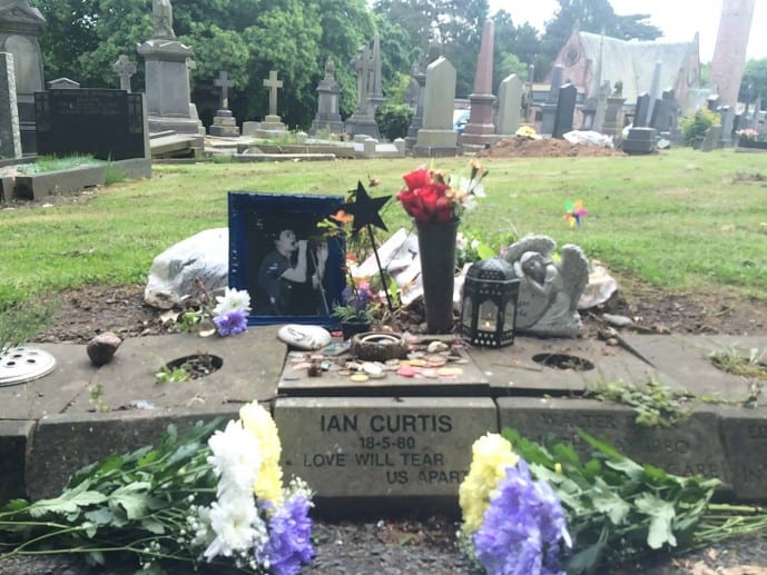 how to find ian curtis grave joy division