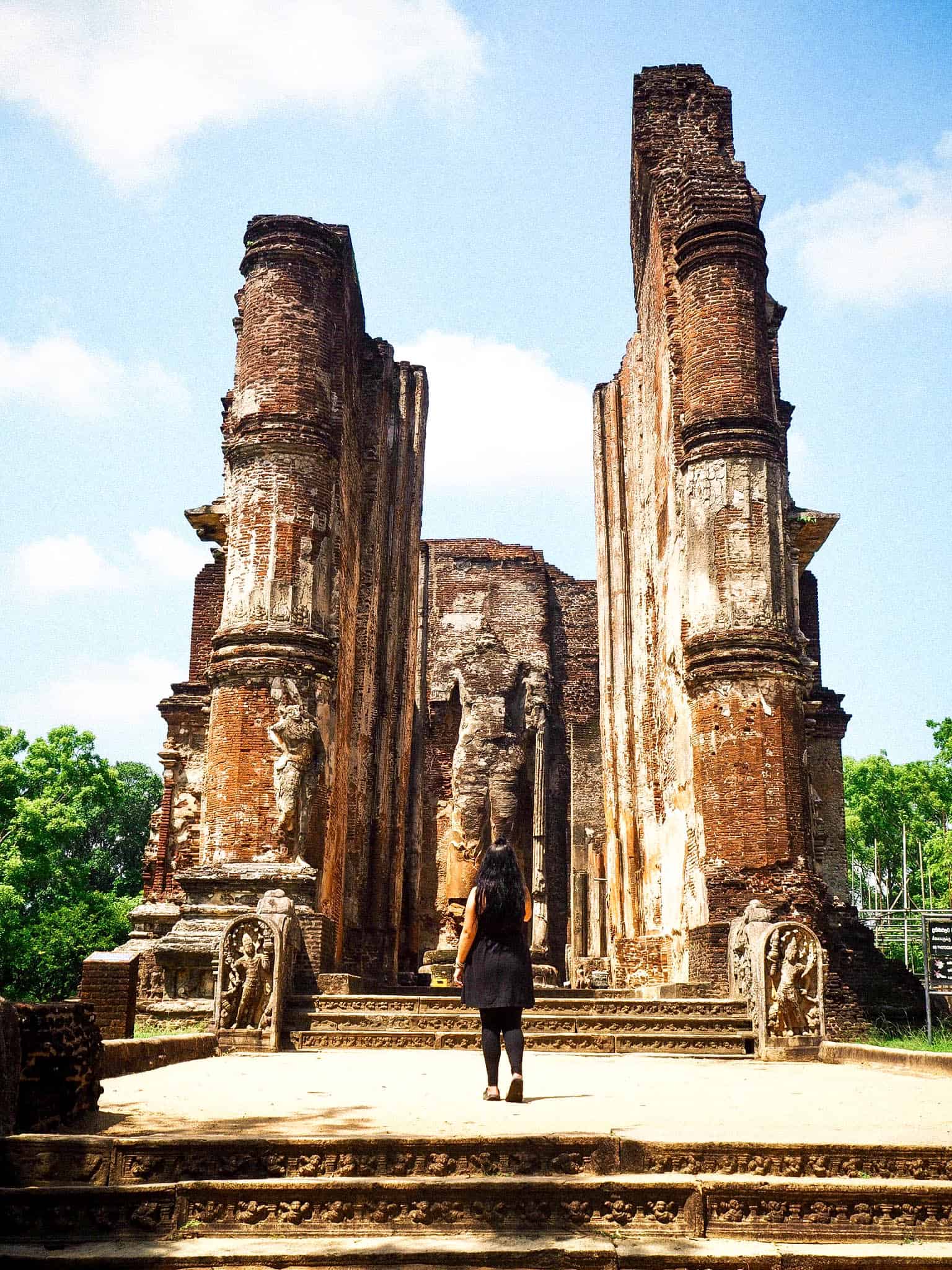 polonnaruwa travel guide