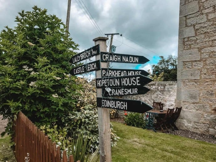 Parkhead House Outlander Sign