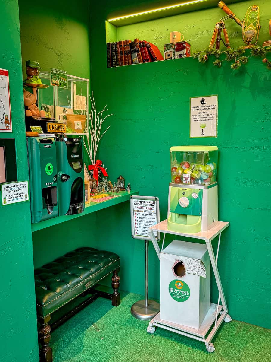 Anakuma Café - Visit a Whimsical Bear Paw Café in Tokyo! 8 Anakuma Cafe Bear Paw Coffee