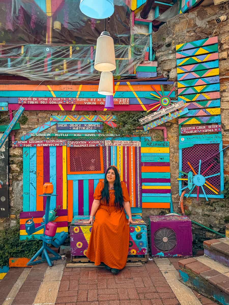Balat Istanbul Guide (2026) - How to Visit the Colourful Houses! 15 Balat Rainbow Stairs