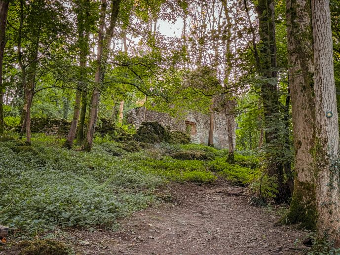 Fairy Steps abandoned farmhouse 