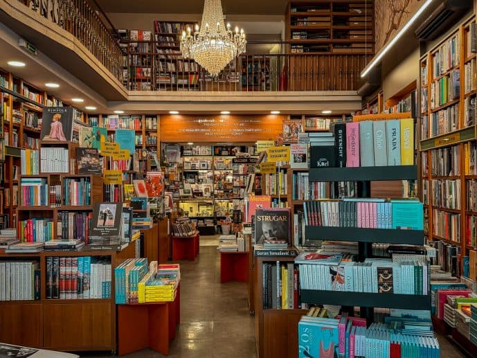 Knjižara Akademija Belgrade Data Status Bookshop