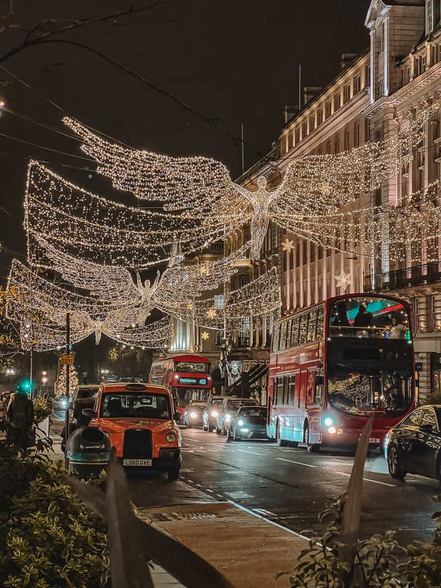 Christmas Shop front Lights 2019 - London Cartier store Christmas