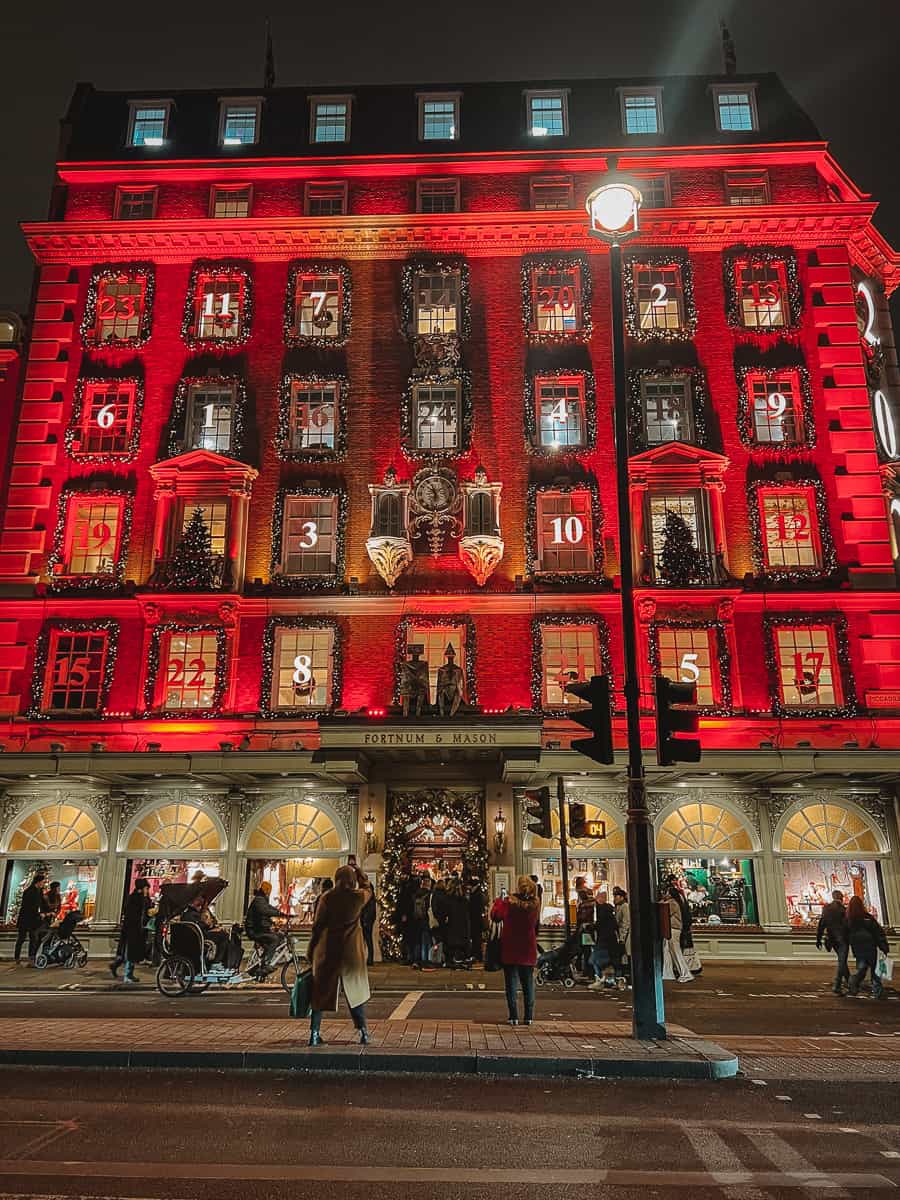 Christmas Fortnum & Mason advent Calendar Piccadilly 