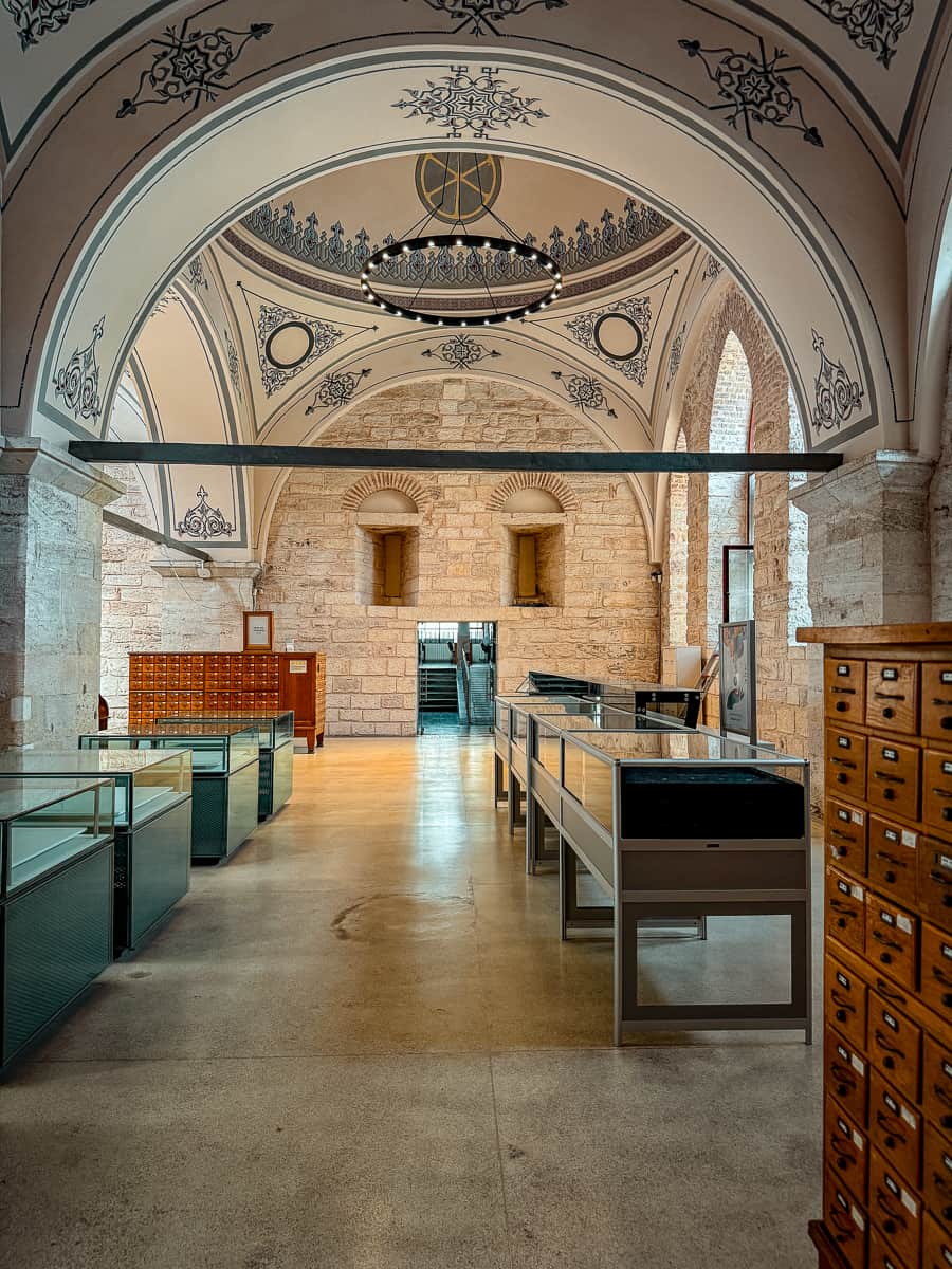 Beyazıt State Library Istanbul - Soup Kitchen to Reading Paradise (2026)! 9 Beyazıt State Library Istanbul