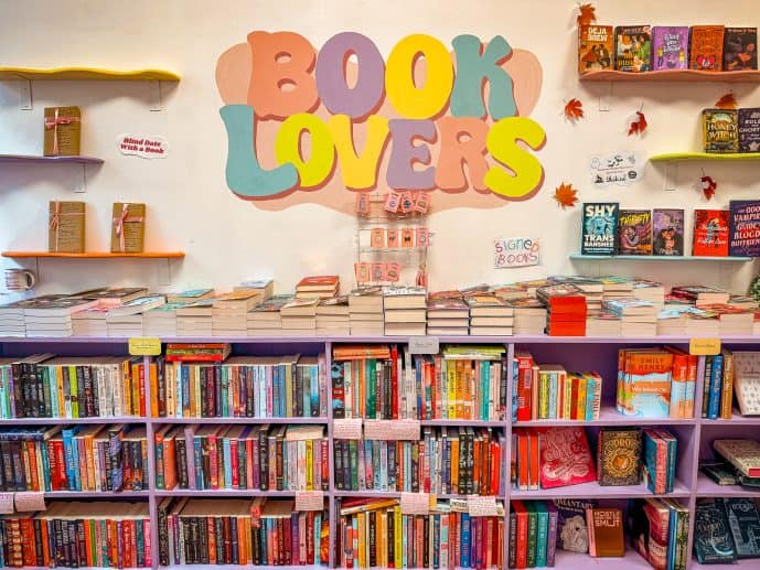 Book Lovers Bookshop - Visit the UK’s First Romance Bookshop in Edinburgh! 3 Book Lovers Bookshop Edinburgh