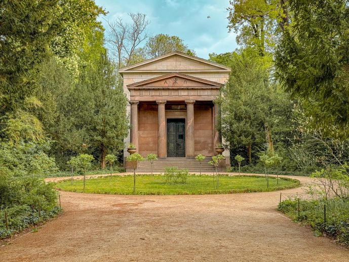 Charlottenburg Palace in Berlin - Visit a Prussian Fairytale (2026)! 35 Charlottenburg Mausoleum
