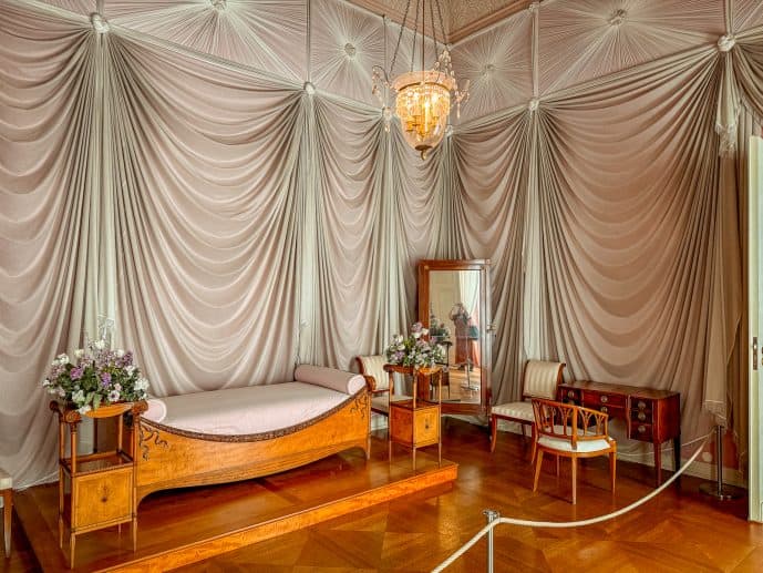Charlottenburg Palace in Berlin - Visit a Prussian Fairytale (2026)! 25 Queen Luise Bedchamber Charlottenburg