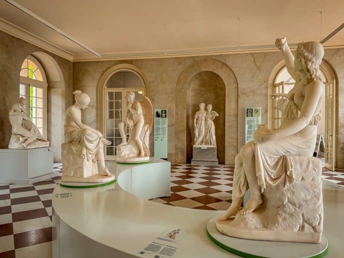 Charlottenburg Palace in Berlin - Visit a Prussian Fairytale (2026)! 26 Statues in the New Wing Charlottenburg