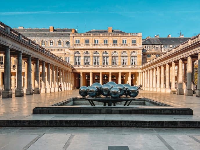 LES COLONNES DE BURENNE : PARIS'S MOST FAMOUS STRIPES — L'île Aux Fées