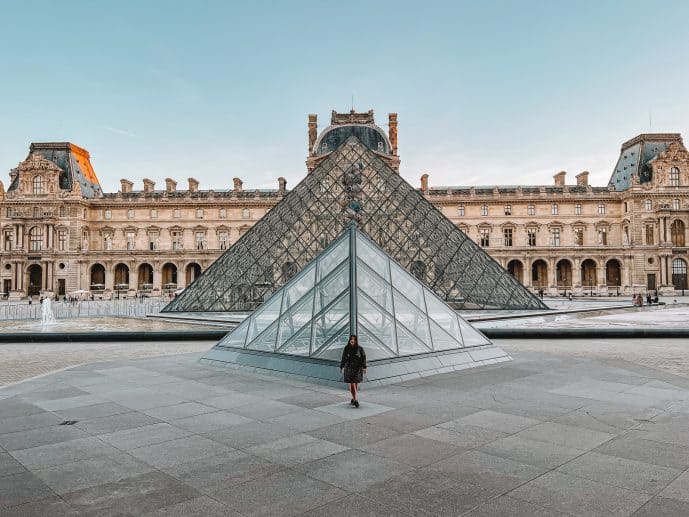 LES COLONNES DE BURENNE : PARIS'S MOST FAMOUS STRIPES — L'île Aux Fées