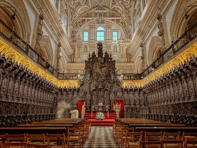 How to Visit Cordoba Mosque-Cathedral for FREE (2026)! 27 Cordoba Cathedral Mass Celebration of the Eucharist