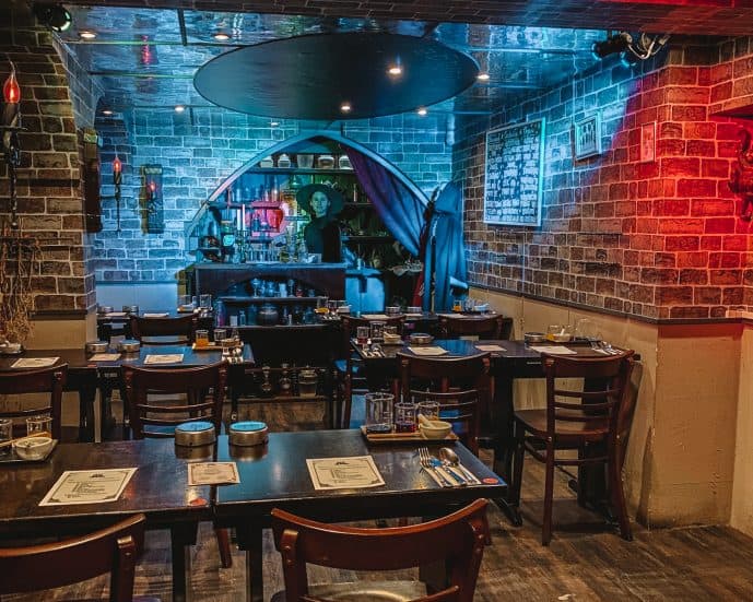 Harry Potter Afternoon Tea London Cutter and Squidge Potion Room review