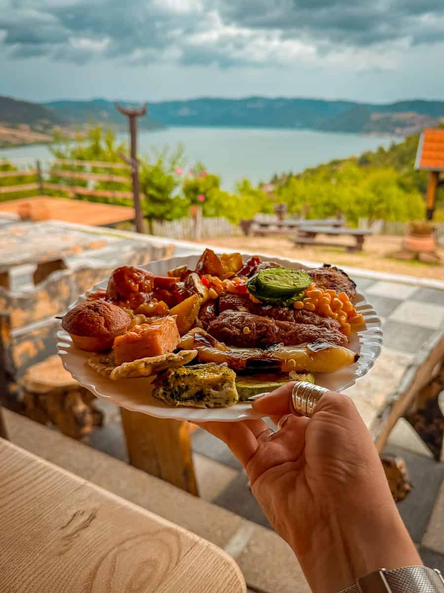Kapetan Misin Breg Serbia Restaurant Iron Gates
