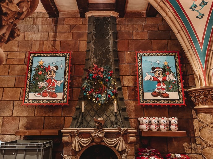 4K] Dragon's Lair Underneath Sleeping Beauty Castle - Disneyland Paris - La  Tanière du Dragon 