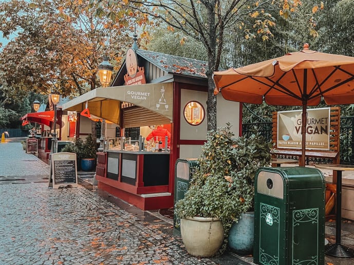 Walt Disney Studios Park Ratatouille land french food markets