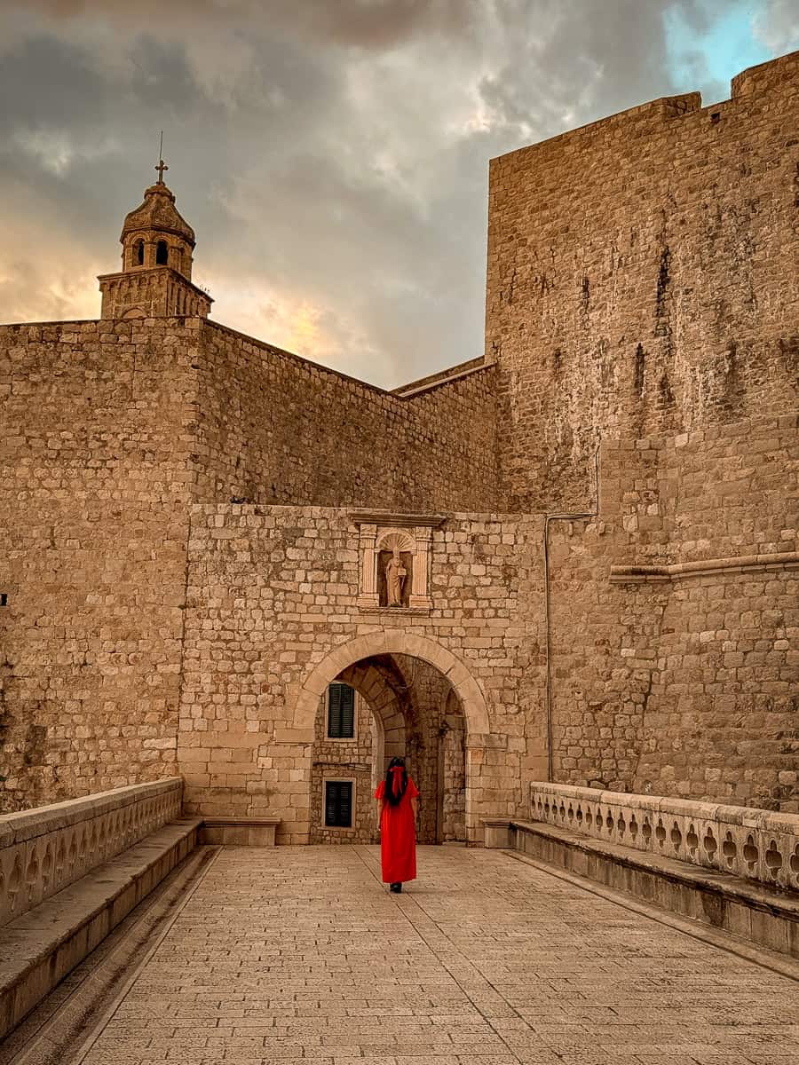 20+ Dubrovnik Game of Thrones Filming Locations You Can Visit (2026)! 30 Dubrovnik Game of Thrones Ploce Gate