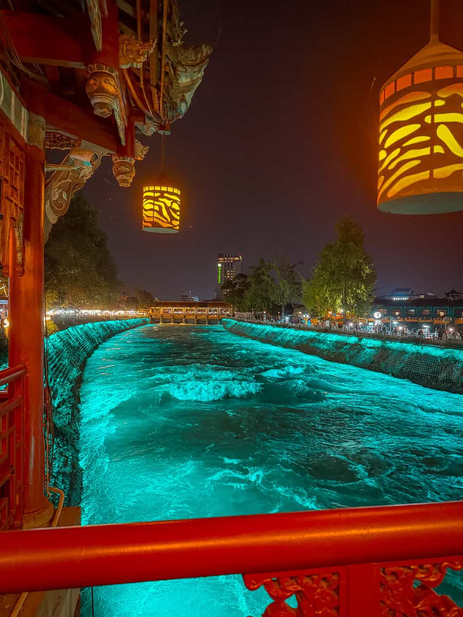 How to visit Dujiangyan Blue Tears China