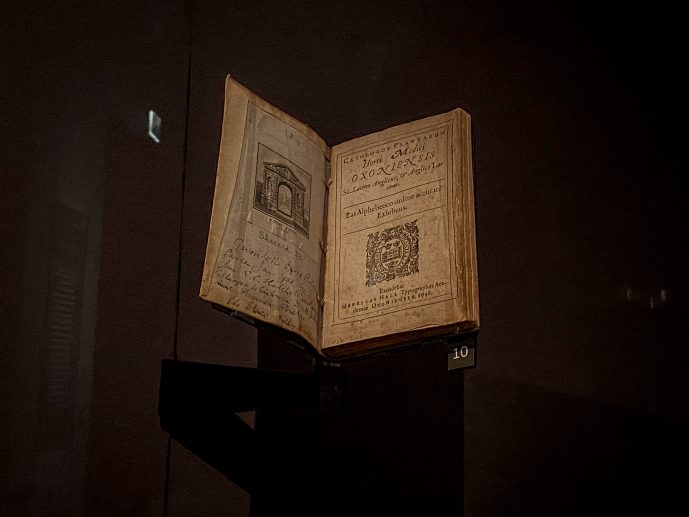 Duke Humfrey’s Library - Visit Harry Potter's Hogwarts Library (2026)! 31 Weston Library Oxford
