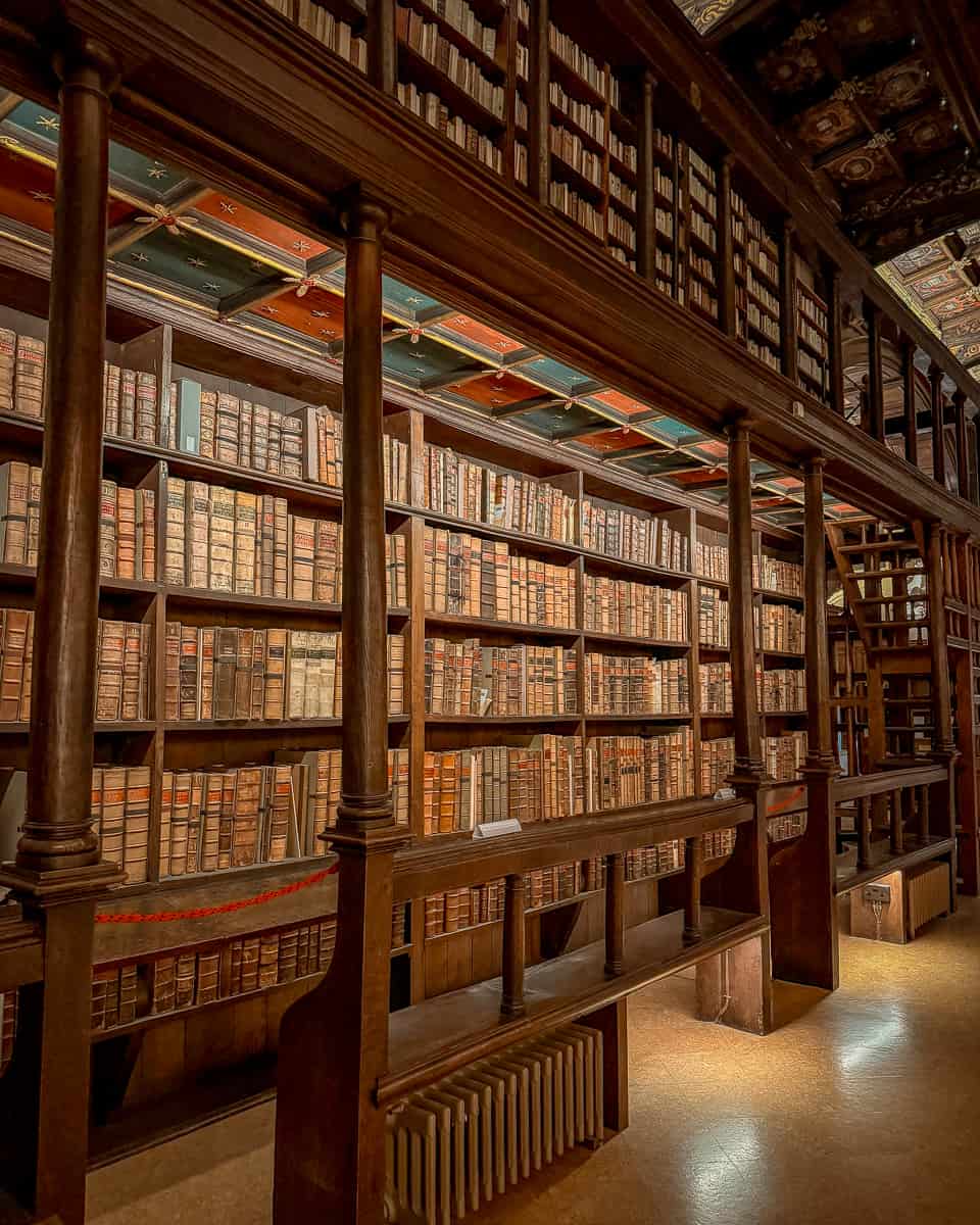 Duke Humfrey’s Library - Visit Harry Potter's Hogwarts Library (2026)! 11 Duke Humfrey's Library Hogwarts Library