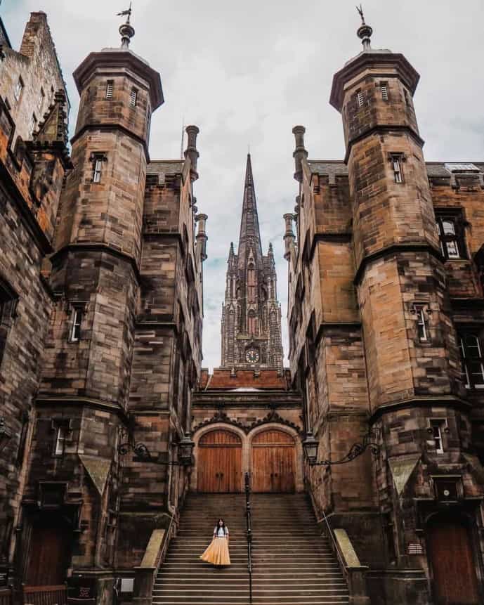 Circus Lane Edinburgh - The Ultimate 2026 Guide! 17 School of Divinity | Instagram spots in Edinburgh