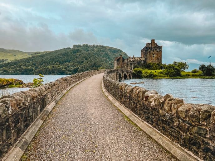 Eilean Donan Castle bridge 