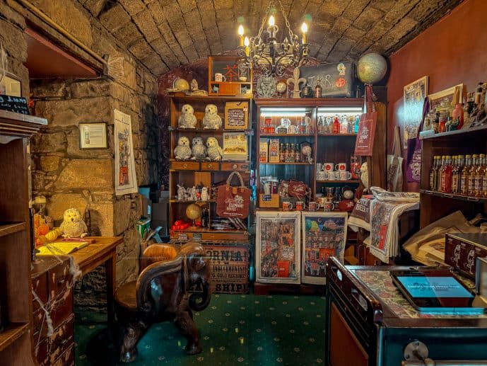 The Elephant House - Visit the Birthplace of Harry Potter in Edinburgh! 13 Visit the Elephant House Birthplace of Harry Potter