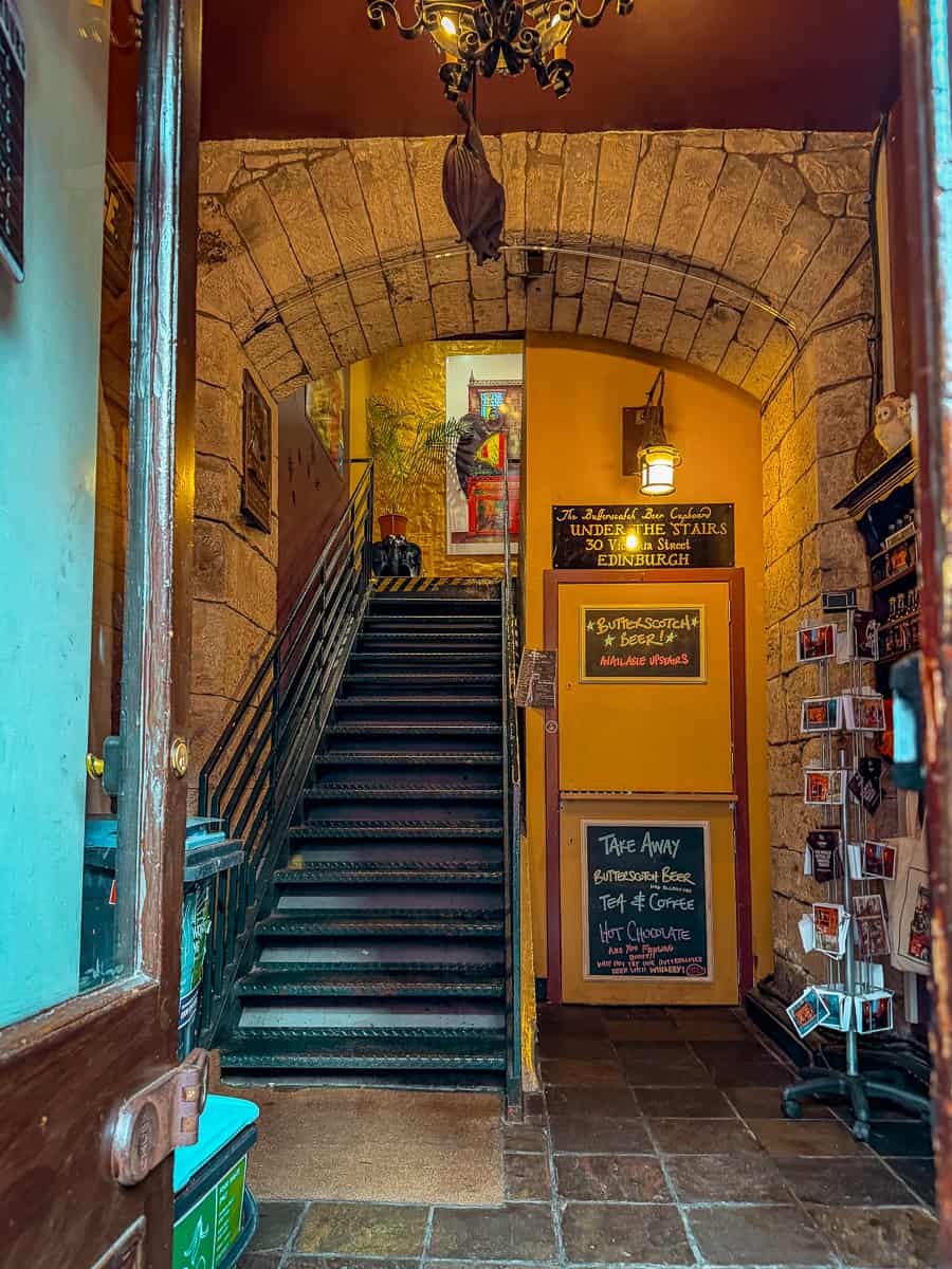 The Elephant House - Visit the Birthplace of Harry Potter in Edinburgh! 8 Visit the Elephant House Birthplace of Harry Potter