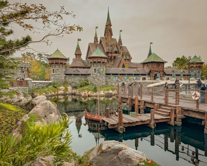 Frozen Kingdom Tokyo DisneySea