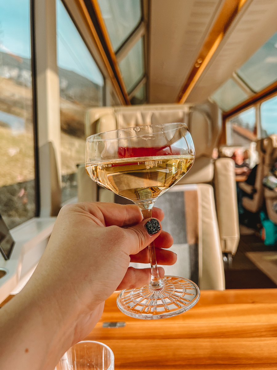 Glacier Express Excellence Class champagne