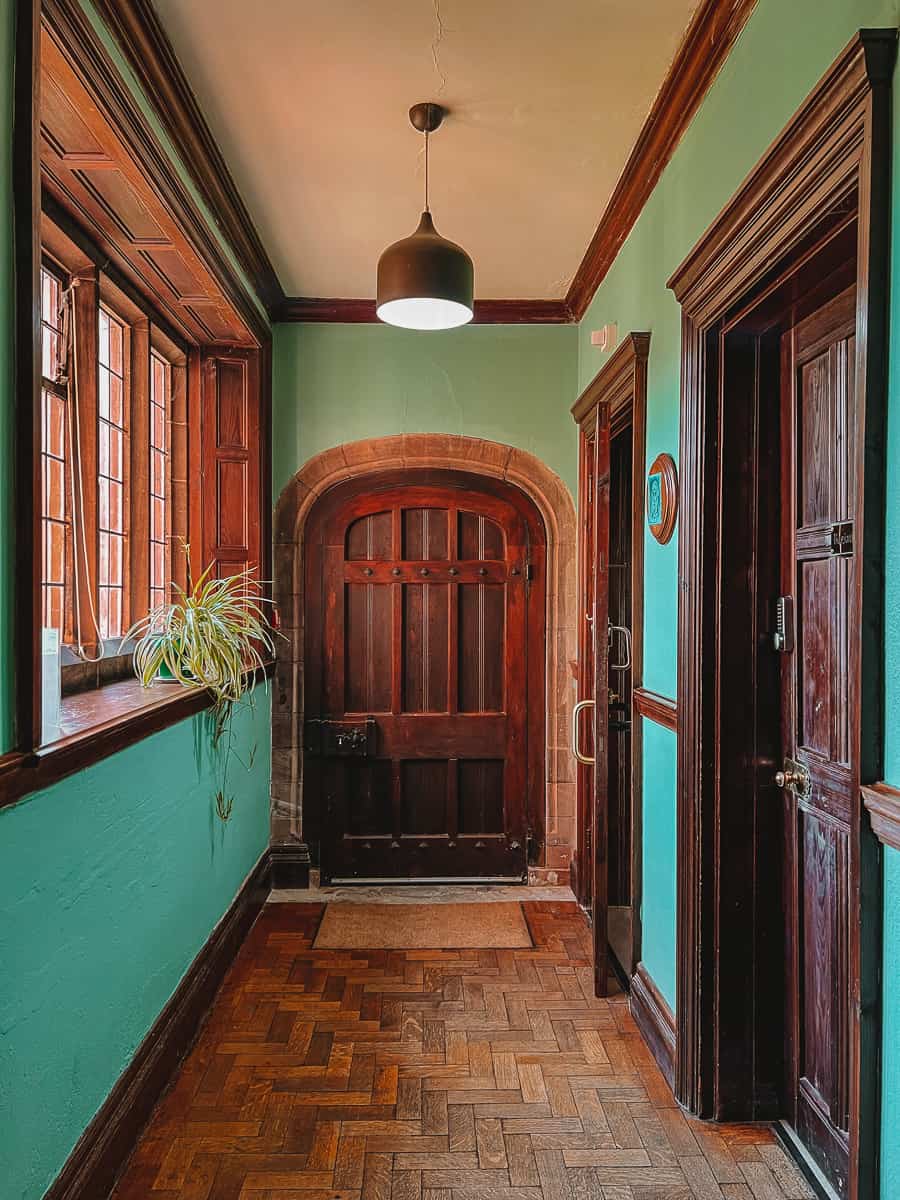 Gladstone’s Library - Stay in the UK’s Only Residential Library (2023)! 43 Gladstone's Library Wales