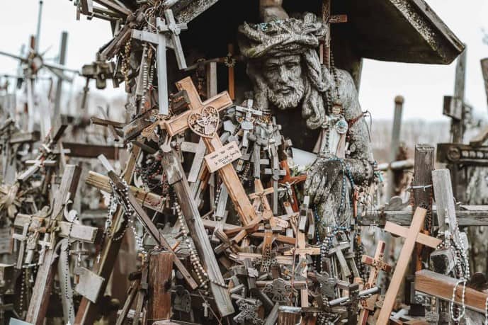 Hill of Crosses Tour