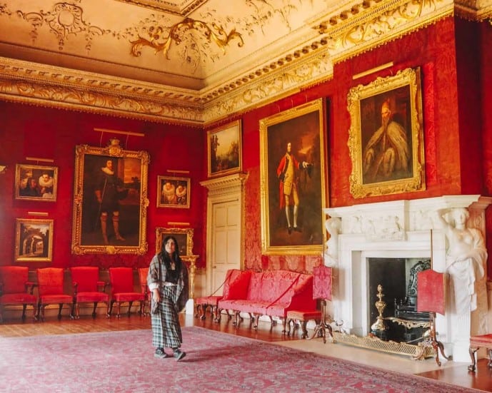 Waiting for the Duke of Sandringham in the Hopetoun House Red Room