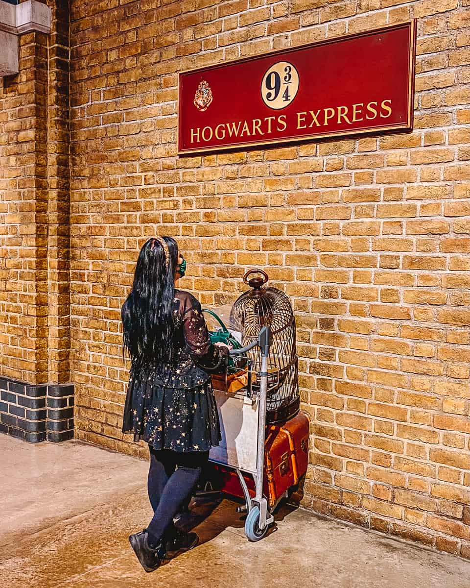 stimuleren helikopter terugtrekken How To Visit Platform 9 3/4 At King's Cross Station London (2023)!