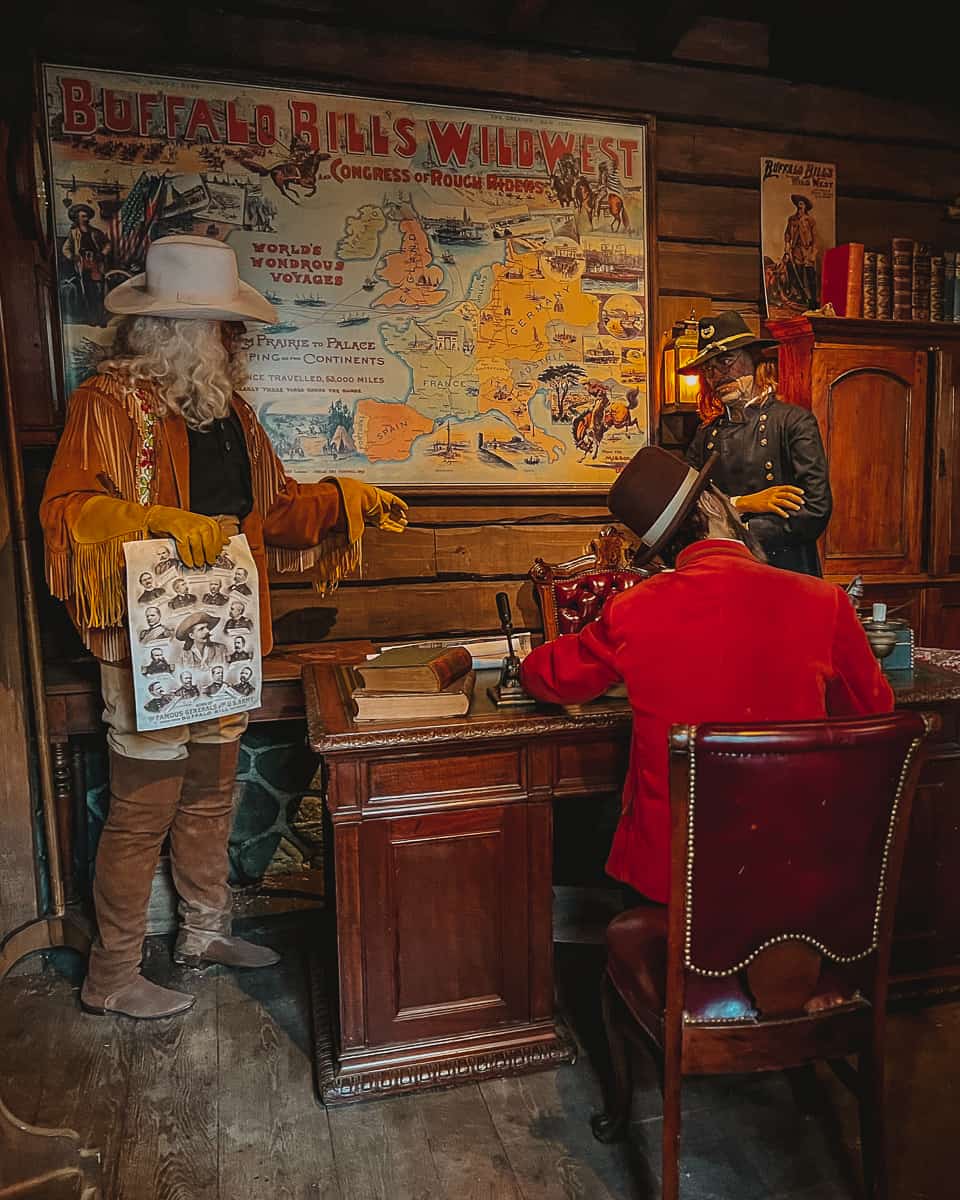 Legends of the Old West Disneyland Paris Secrets