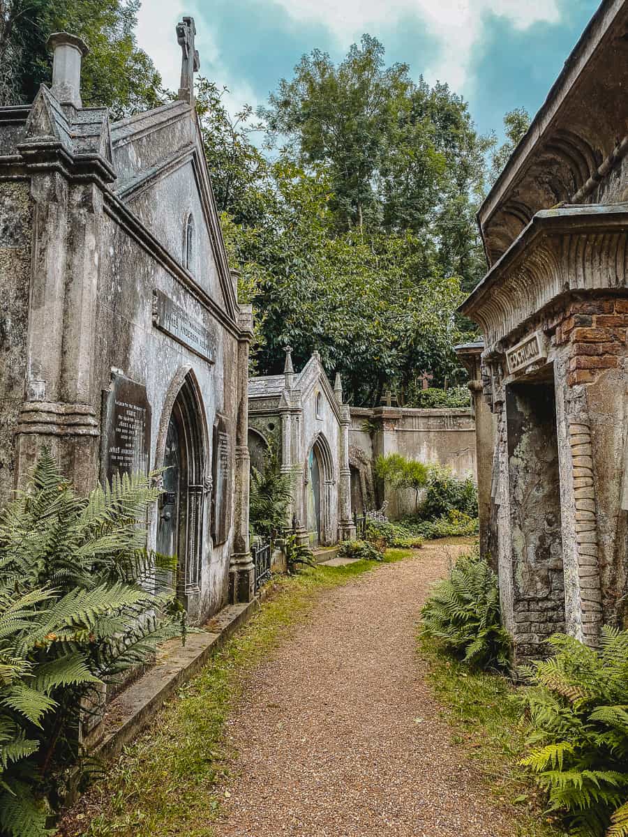 Circle of Lebanon Highgate Cemetery London