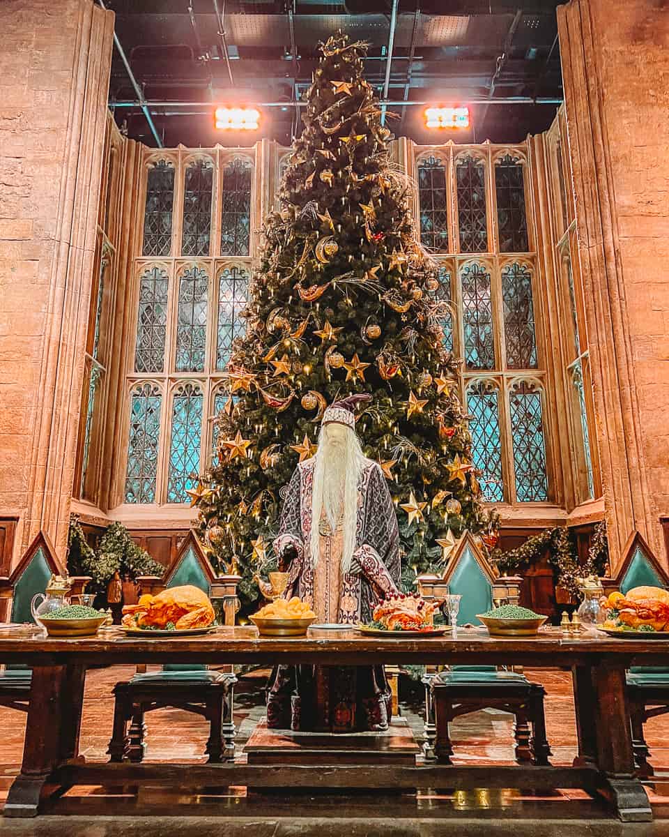 https://thirdeyetraveller.com/wp-content/uploads/Hogwarts-in-the-Snow-Review-Christmas-Harry-Potter-Studios-London-10.jpg