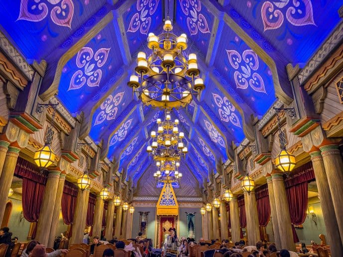 Inside Royal Banquet of Arendelle Throne Room