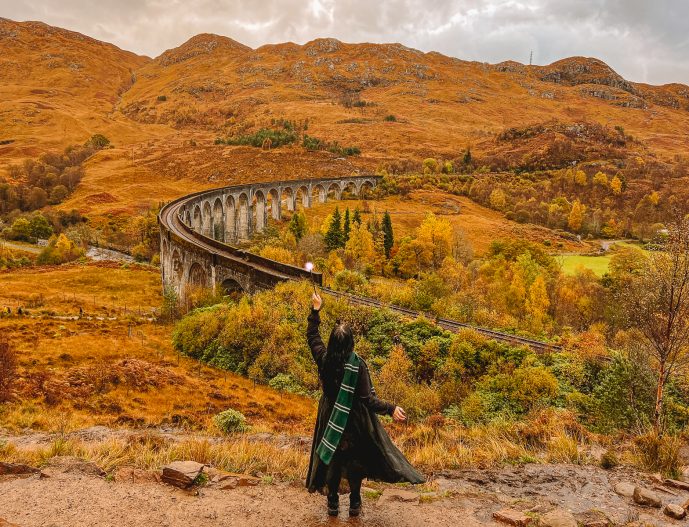 Glenfinnan Viaduct Viewpoint - How To See The Hogwarts Express In Scotland  (2024)!