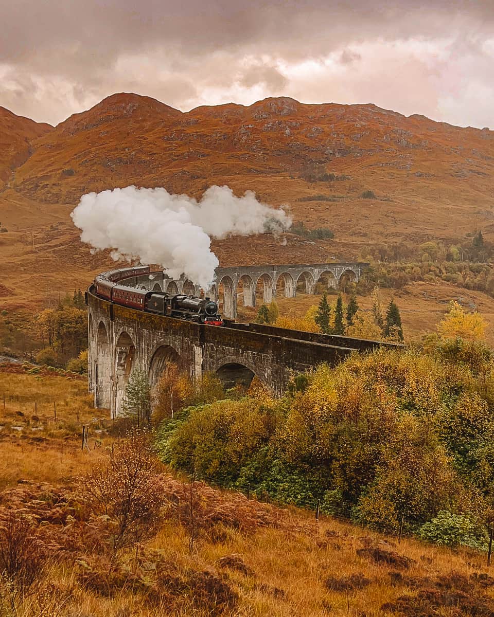 Hogwarts Express Glenfinnan Viaduct 