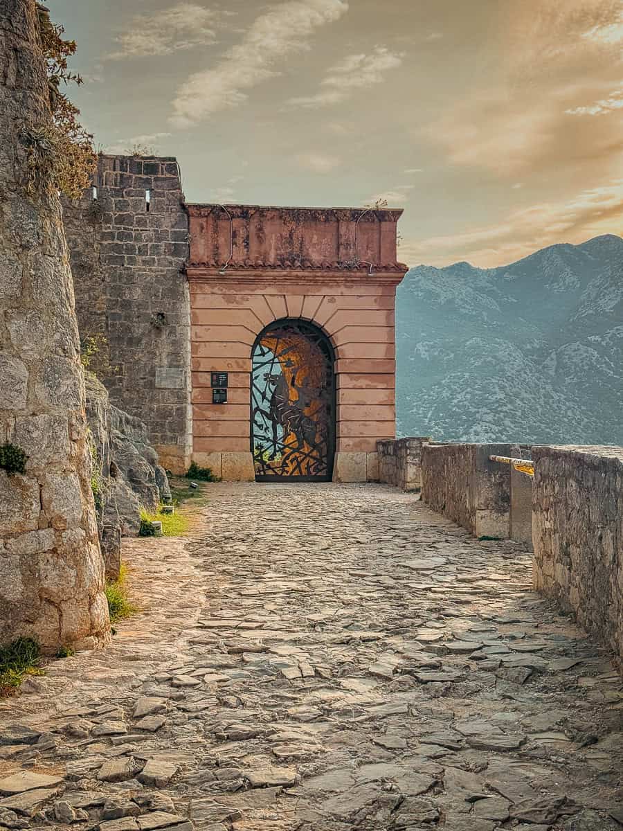 Klis Fortress - Visit the Meereen Game of Thrones Filming Location (2026)! 11 Klis Fortress entrance