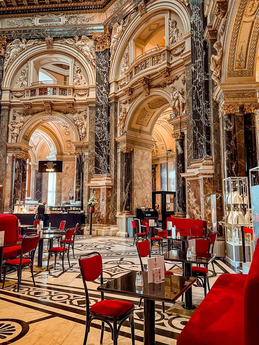 Kunsthistoriches Museum Café Vienna