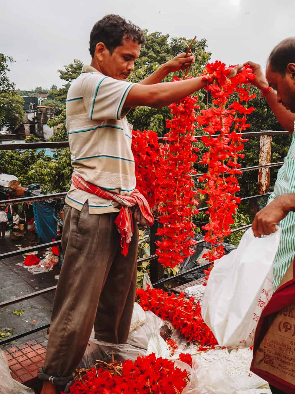 selling flower garlands india flower market