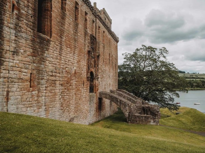 The old bridge entrance to Linlithgow Palace