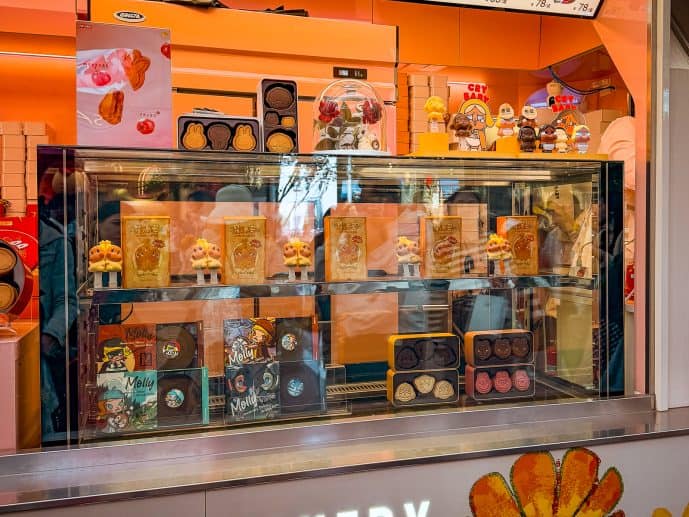 Molly’s Dessert House Shanghai - Visit the Viral Pop Mart Ice Cream Shop! 15 Molly's Dessert House Shanghai