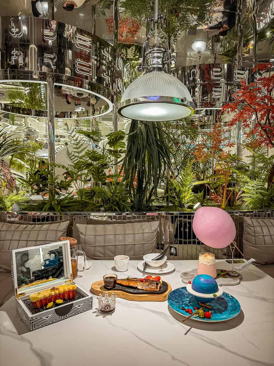 No. 3 Warehouse Shanghai - Is this Viral Futuristic Restaurant Worth It? 16 No. 3 Warehouse Shanghai