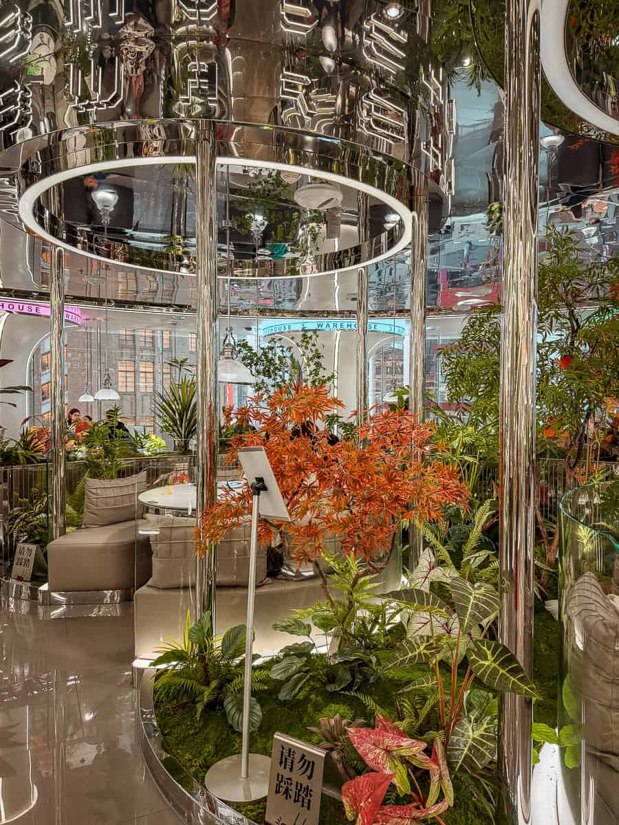 No. 3 Warehouse Shanghai - Is this Viral Futuristic Restaurant Worth It? 22 No 3 Warehouse Futuristic Restaurant Shanghai