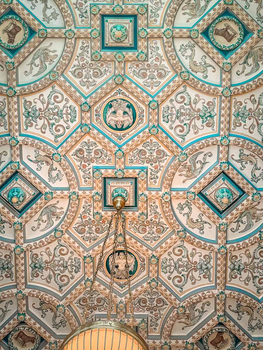 Pfunds Molkerei in Dresden - Visit the Most Beautiful Dairy Shop in the World! 19 Villeroy & Boch Tiles Pfunds Molkerei